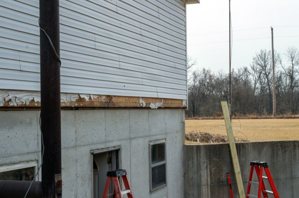 House Foundation Leveling in Topeka